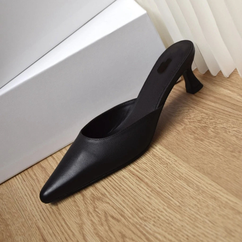 25 year new European and American leather pointed kitten and sexy queen Baotou Mu half slippers