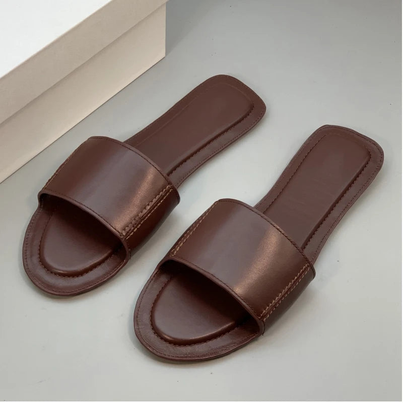 New open toe one-piece full leather flat bottomed minimalist casual beach slippers for outdoor wear