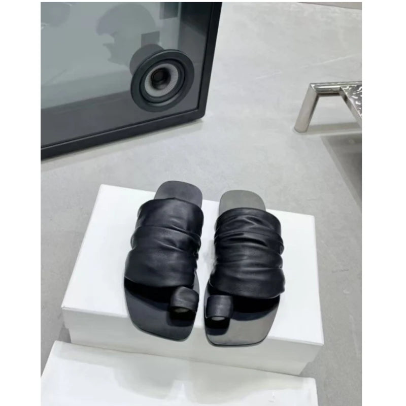 Black clip on casual versatile 2025 summer new beach flat sandals