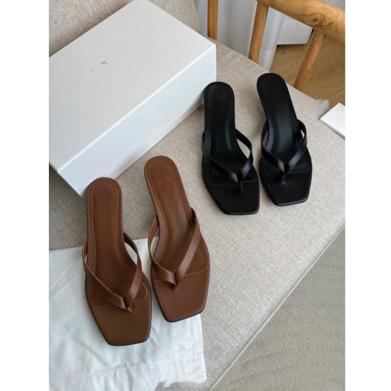 25 year summer fashion French square toe genuine leather cat heel with comfortable and versatile high-heeled flip flops
