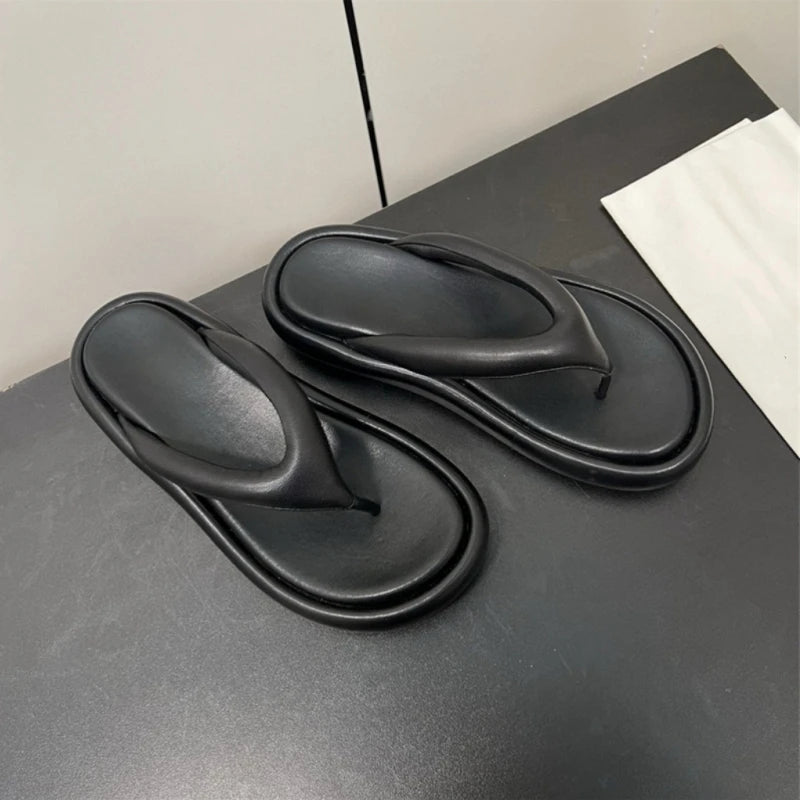 25 year new minimalist casual thick soled height increasing flip flops with toe and foot clips for women's cool slippers