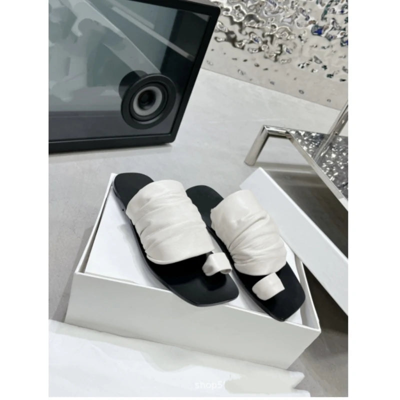 Black clip on casual versatile 2025 summer new beach flat sandals