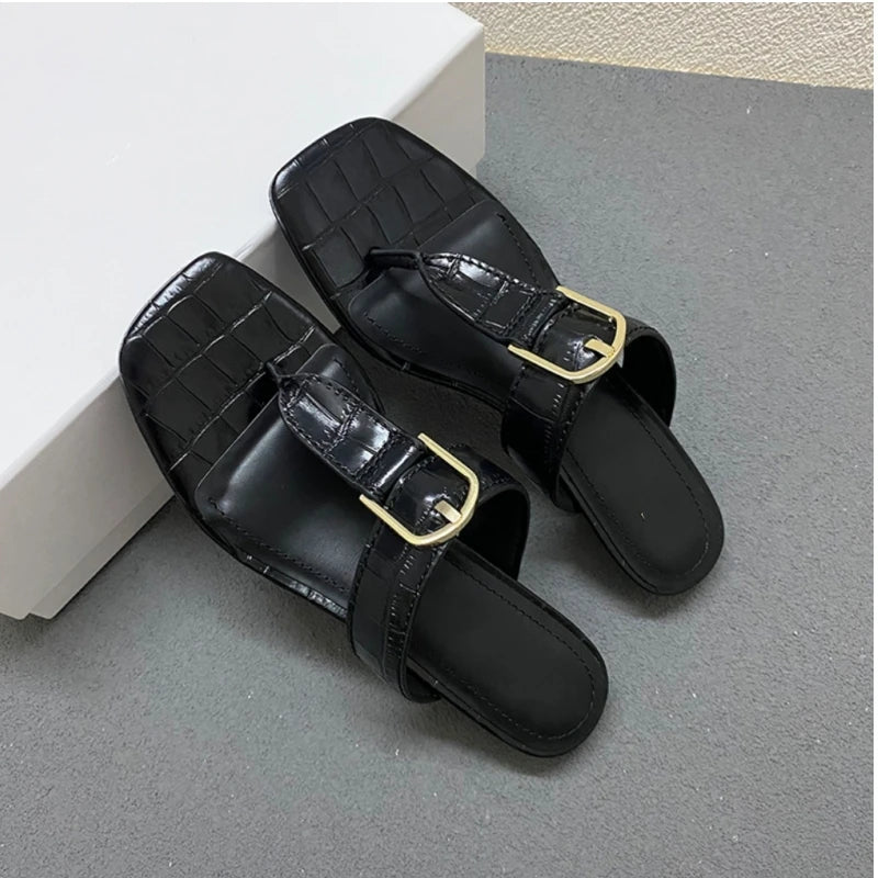 25 year TT genuine leather women's high-end European and American niche cat and copper buckle crocodile pattern flip flops