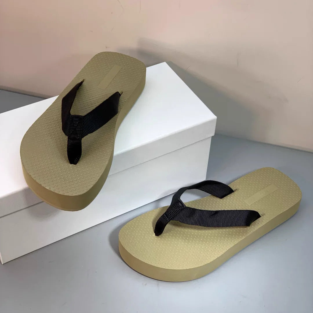 25 year new minimalist and versatile women's clip toe nude comfortable casual beach flip flops