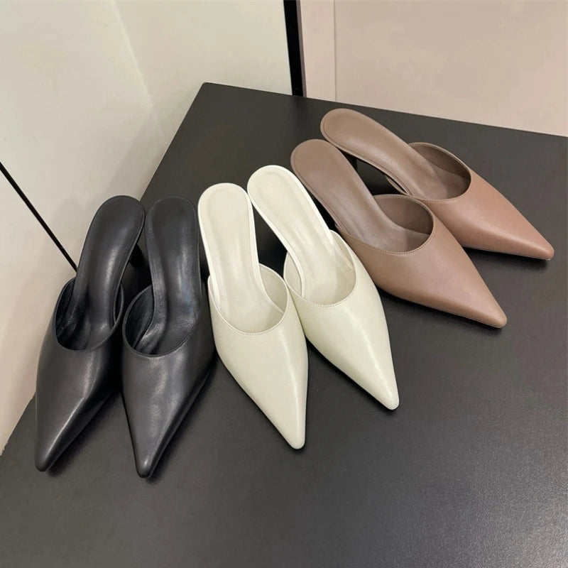 25 year old French retro pointed cat and Muller leather versatile hooded slippers