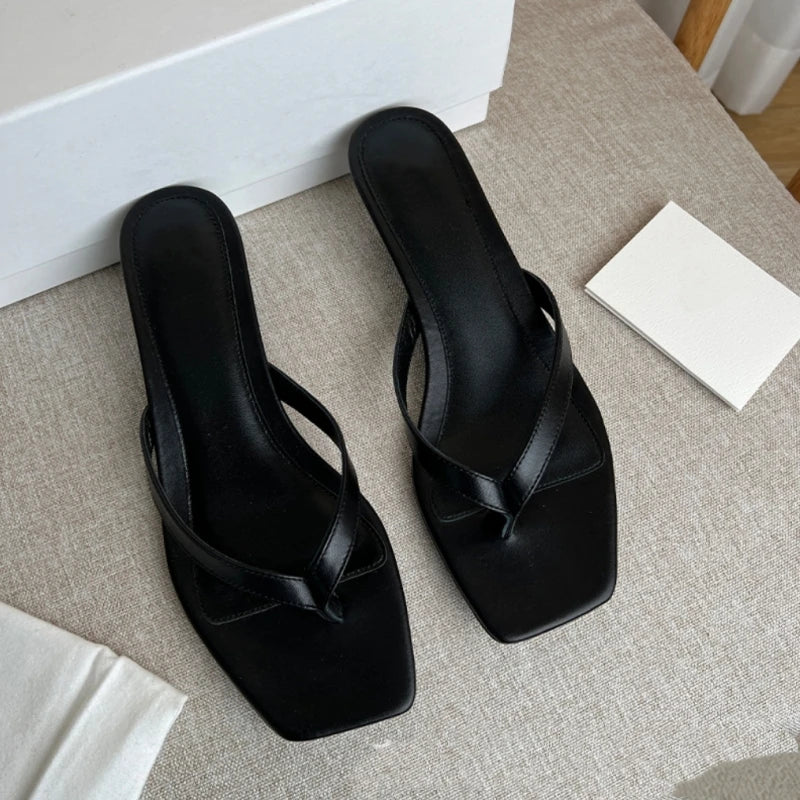 25 year summer fashion French square toe genuine leather cat heel with comfortable and versatile high-heeled flip flops