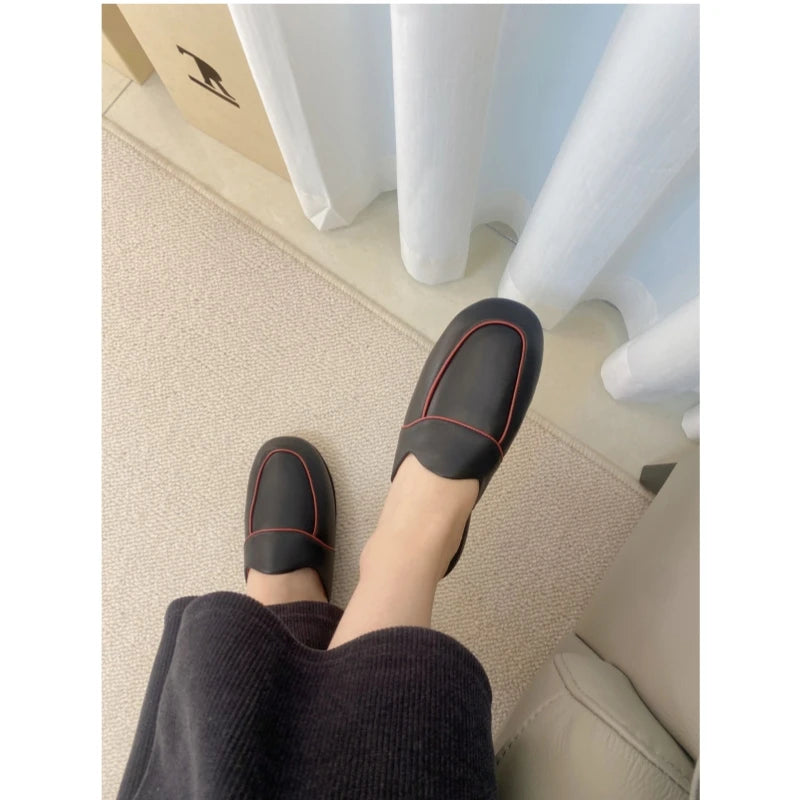25 year old retro M ü ller round headed flat bottomed versatile and easy to wear sheepskin black hooded slippers