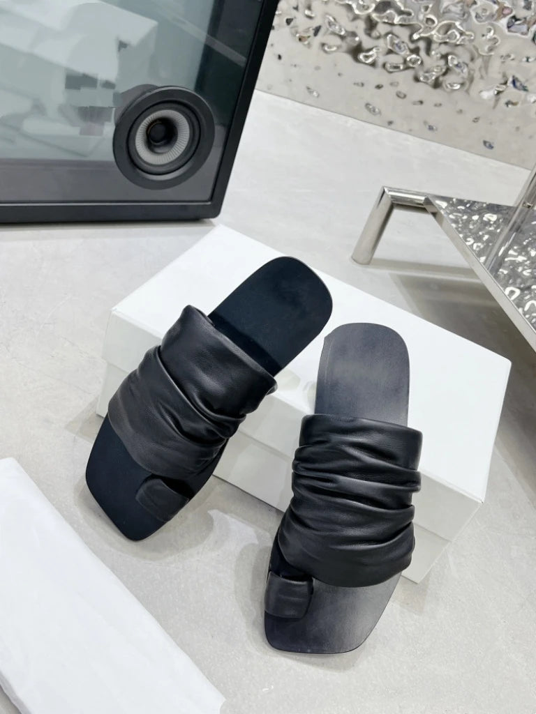 Black clip on casual versatile 2025 summer new beach flat sandals
