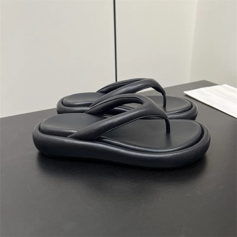 25 year new minimalist casual thick soled height increasing flip flops with toe and foot clips for women's cool slippers