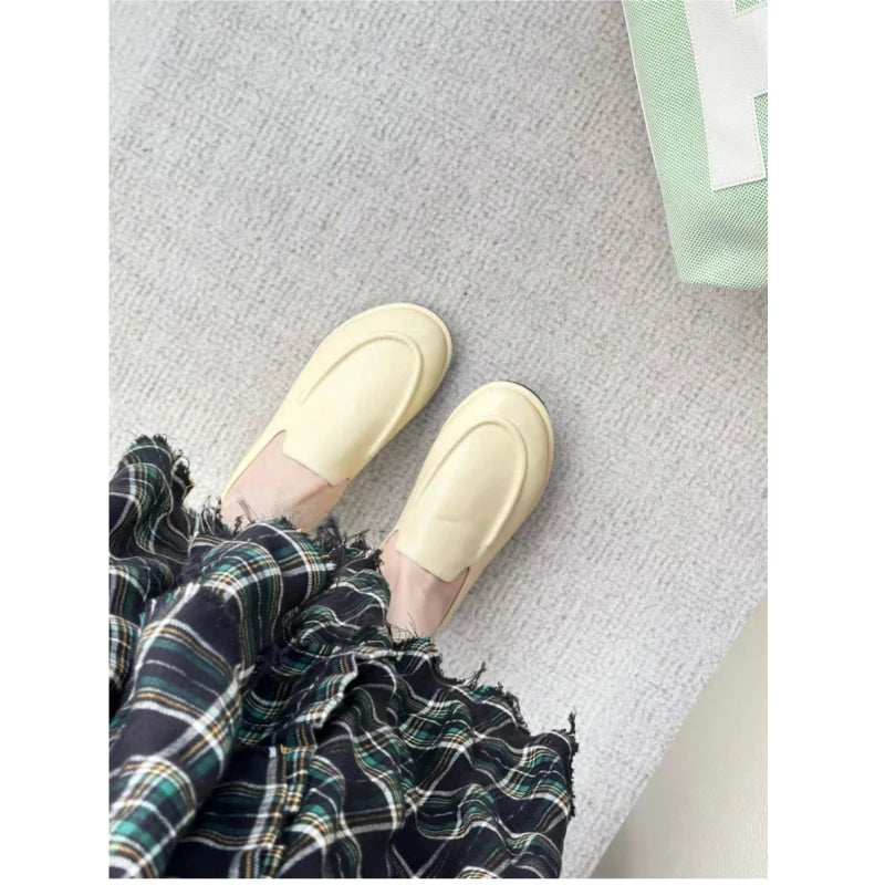 2025 New Spring and Autumn Genuine Leather Women's Half Dragged Flat Bottom Lazy Slippers