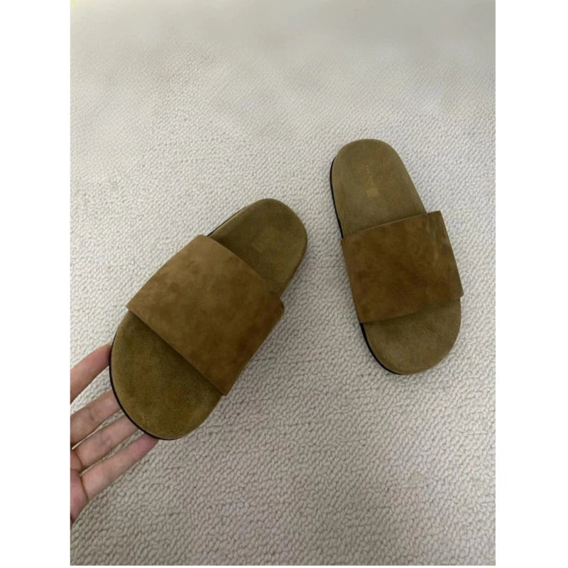 Women's retro genuine leather comfortable lazy flat beach slippers with a straight line for wearing outside
